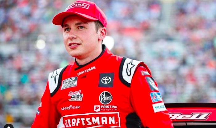 Top 10 Hottest NASCAR Drivers 